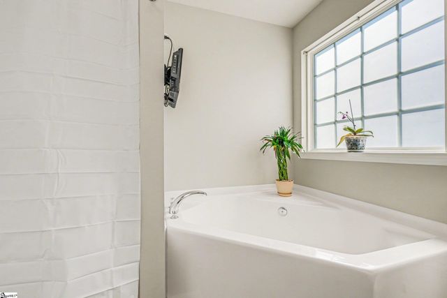 502 Pleasant Green Drive, Inman, SC 29349