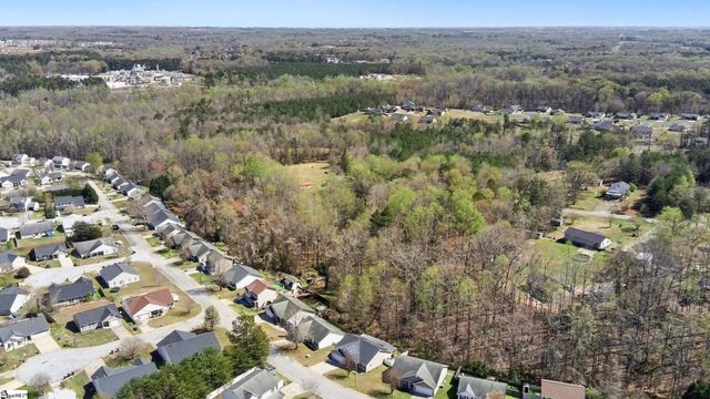 502 Pleasant Green Drive, Inman, SC 29349