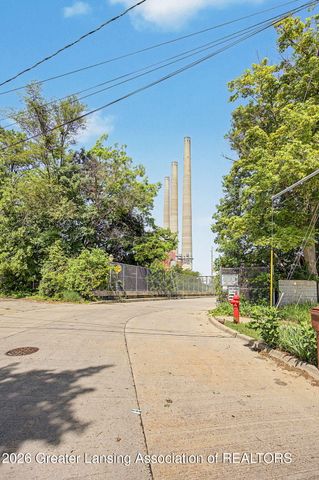 216 Reo Avenue 1,2,3, Lansing, MI 48910