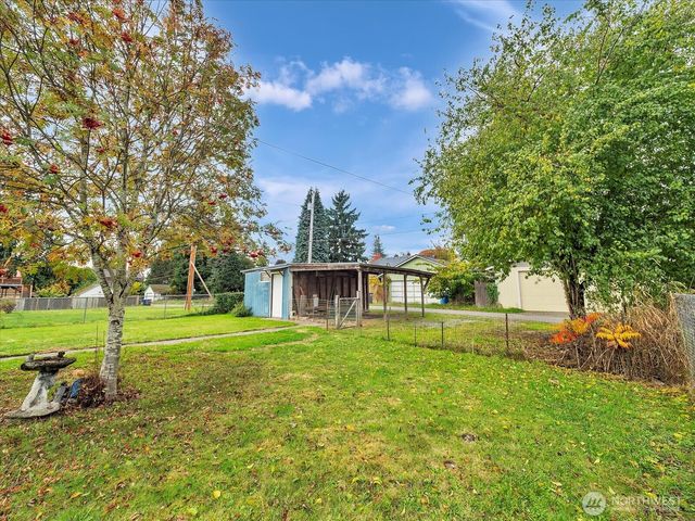 2426 Pine Street, Everett, WA 98201