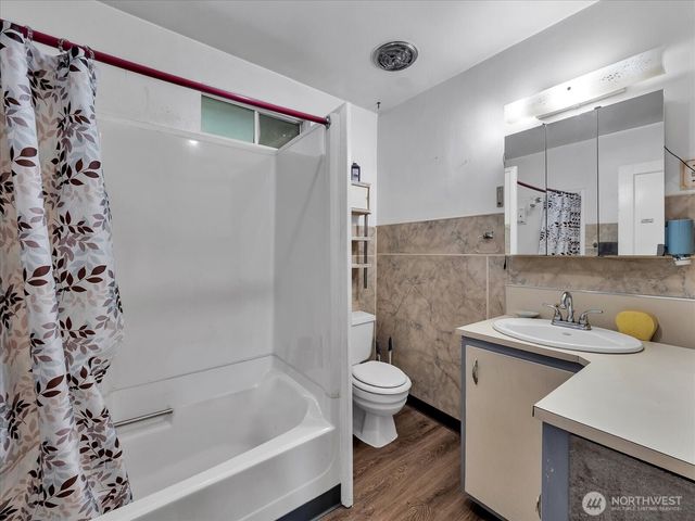 2426 Pine Street, Everett, WA 98201