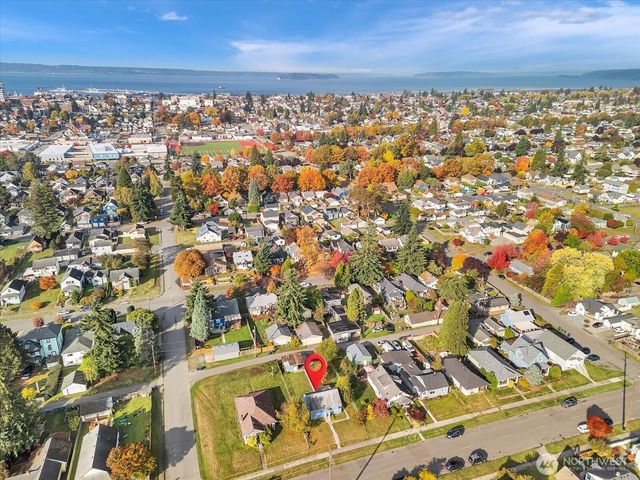 2426 Pine Street, Everett, WA 98201