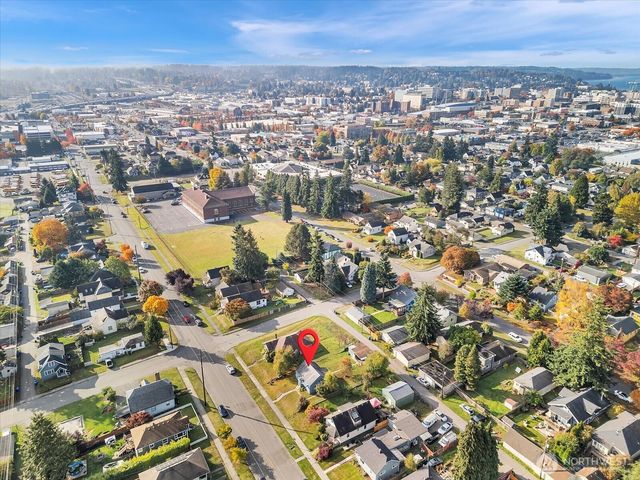 2426 Pine Street, Everett, WA 98201