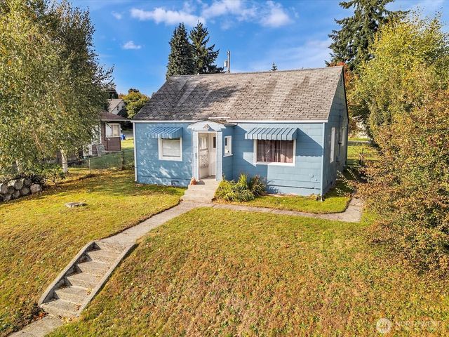 2426 Pine Street, Everett, WA 98201