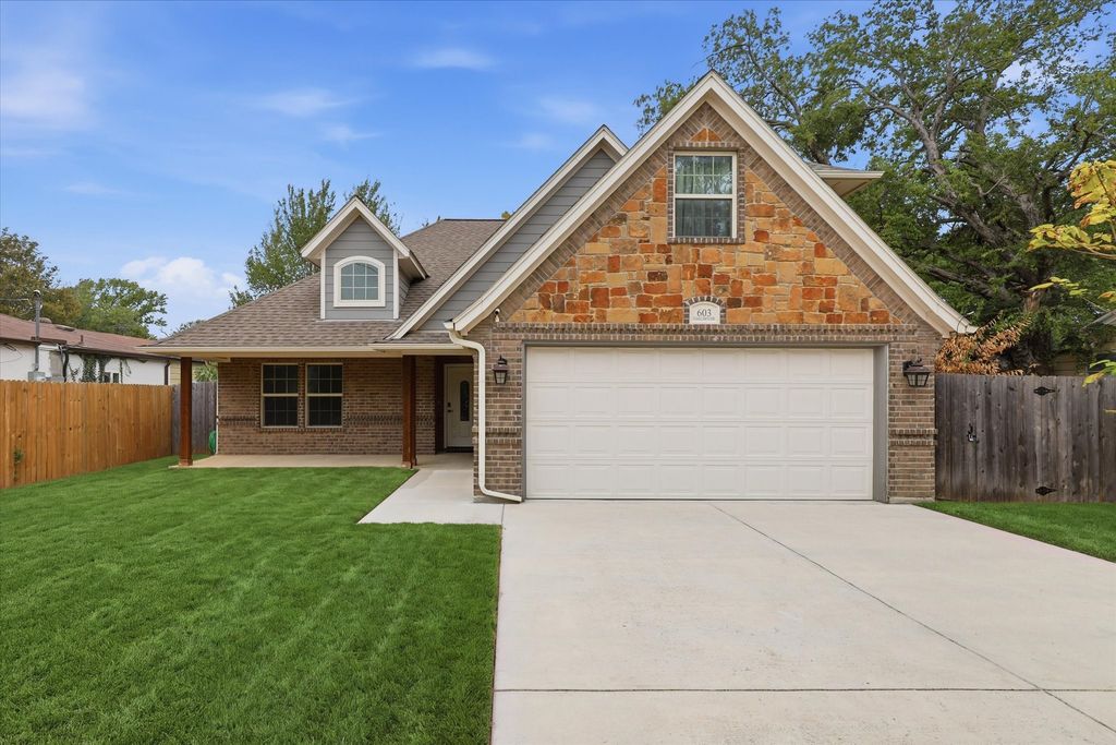 603 Oaklawn Drive, River Oaks, TX 76114 — exterior