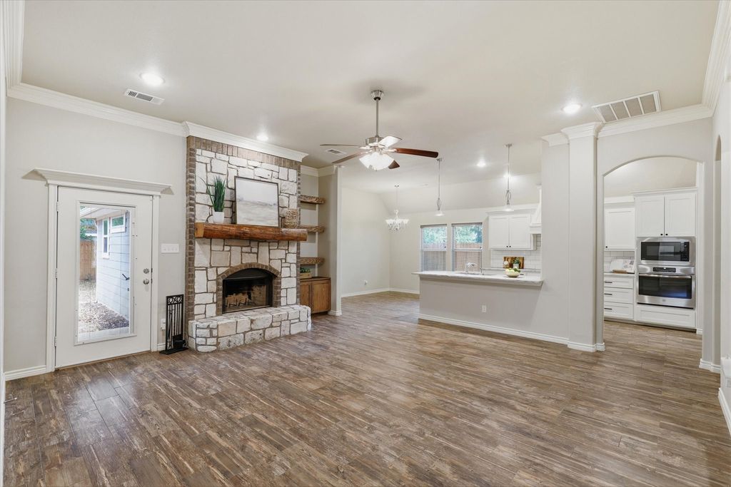 603 Oaklawn Drive, River Oaks, TX 76114 — photo 5