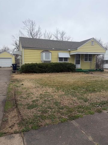 1409 W Cave Springs Ave, El Dorado, KS 67042