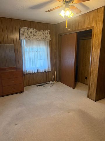 1409 W Cave Springs Ave, El Dorado, KS 67042