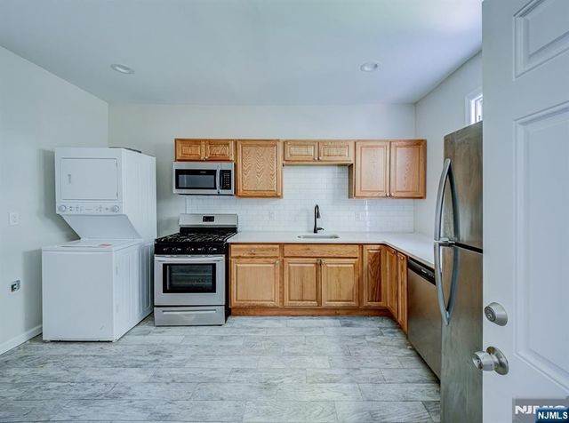 193 Clerk Street, Jersey City, NJ 07305