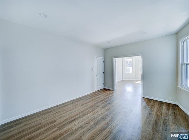 193 Clerk Street, Jersey City, NJ 07305