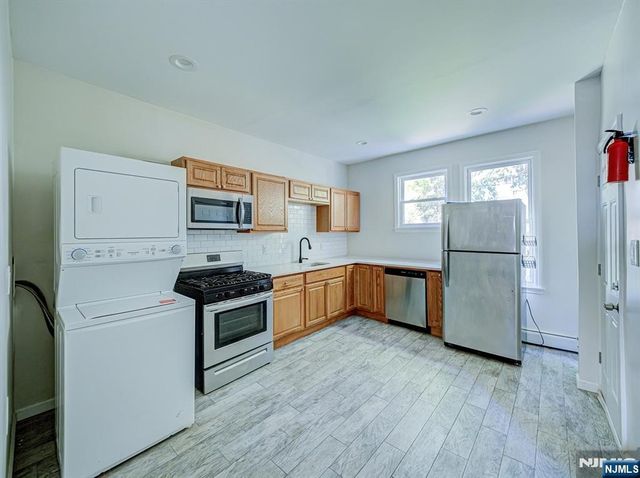 193 Clerk Street, Jersey City, NJ 07305