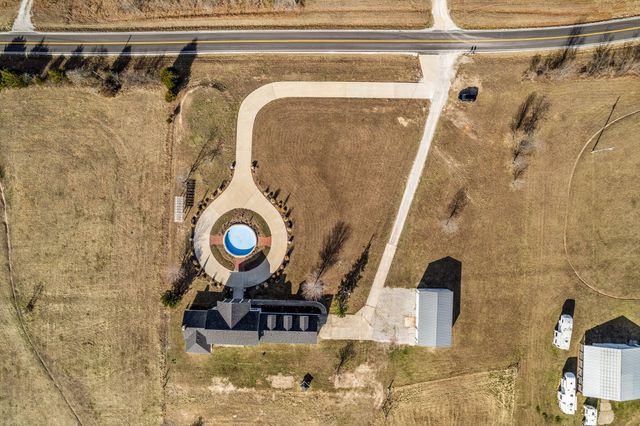 24668 St Highway U, Mansfield, MO 65704