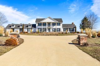 24668 St Highway U, Mansfield, MO 65704