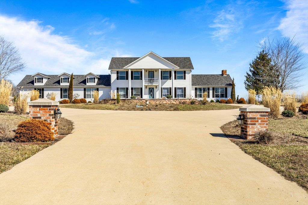 24668 St Highway U, Mansfield, MO 65704