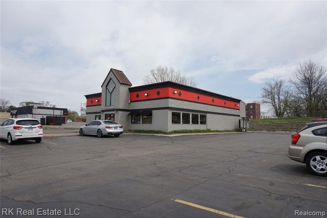 1252 N Ballenger Highway, Flint, MI 48504