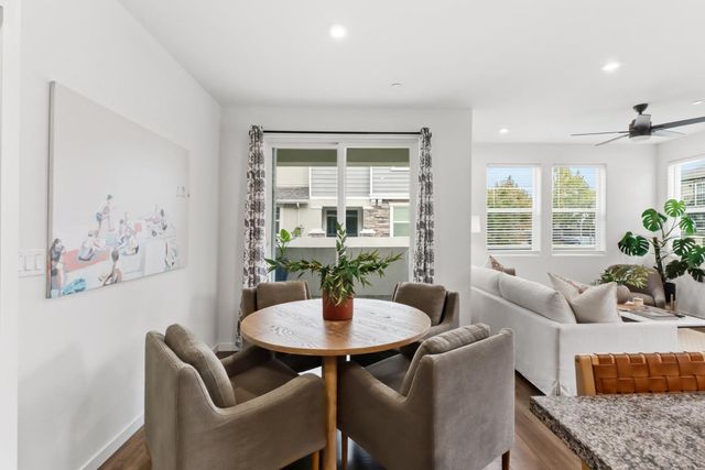 3050 Copper Rose Walk, Sacramento, CA 95833