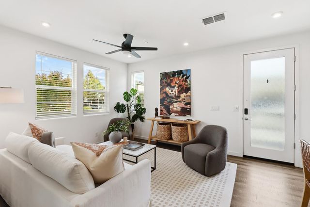 3050 Copper Rose Walk, Sacramento, CA 95833