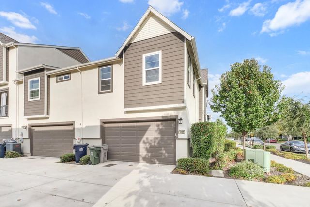 3050 Copper Rose Walk, Sacramento, CA 95833