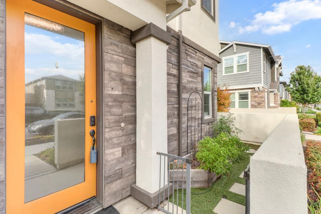 3050 Copper Rose Walk, Sacramento, CA 95833