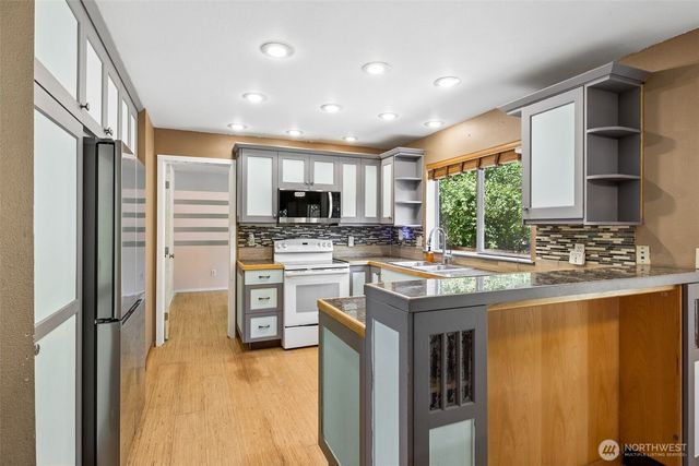 35012 13th Place SW, Federal Way, WA 98023