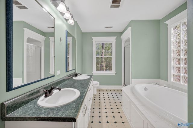 192 Section Mountain Road, Somerville, AL 35670