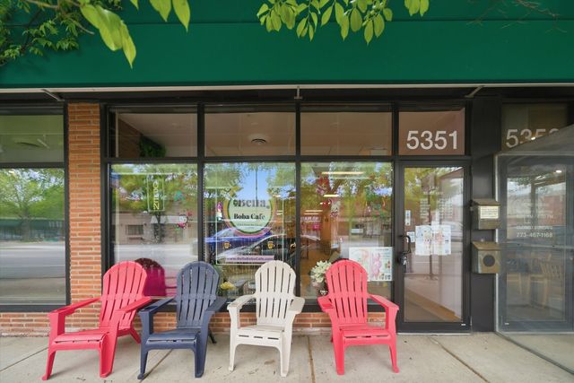5337 W Devon Avenue, Chicago, IL 60646