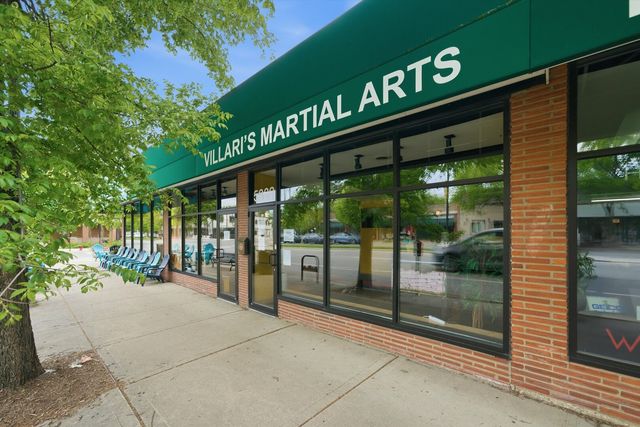 5337 W Devon Avenue, Chicago, IL 60646