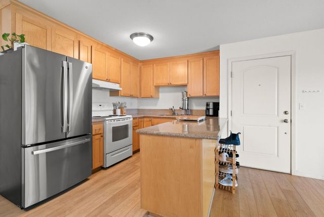 755 14th Avenue 814, Santa Cruz, CA 95062