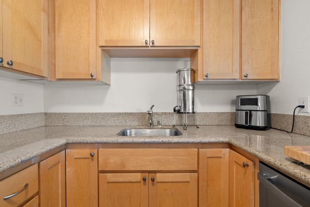 755 14th Avenue 814, Santa Cruz, CA 95062