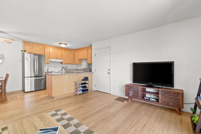 755 14th Avenue 814, Santa Cruz, CA 95062
