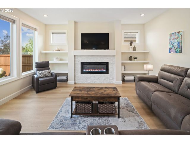 3910 S HAY FIELD Cir, Ridgefield, WA 98642