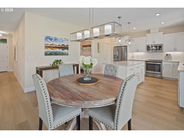 3910 S HAY FIELD Cir, Ridgefield, WA 98642