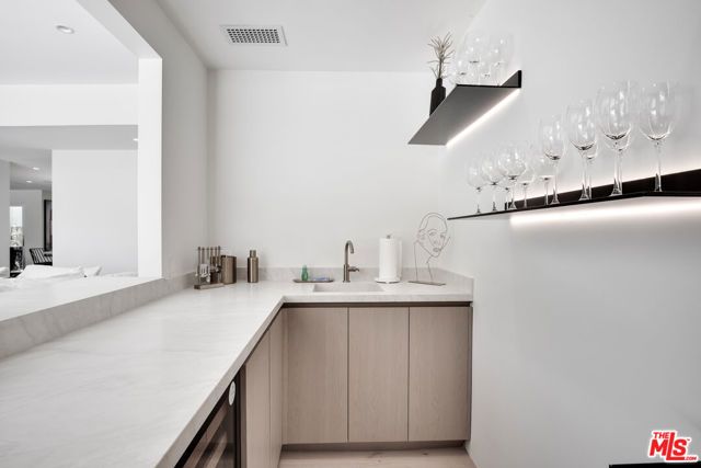 8908 Alto Cedro Drive, Beverly Hills, CA 90210