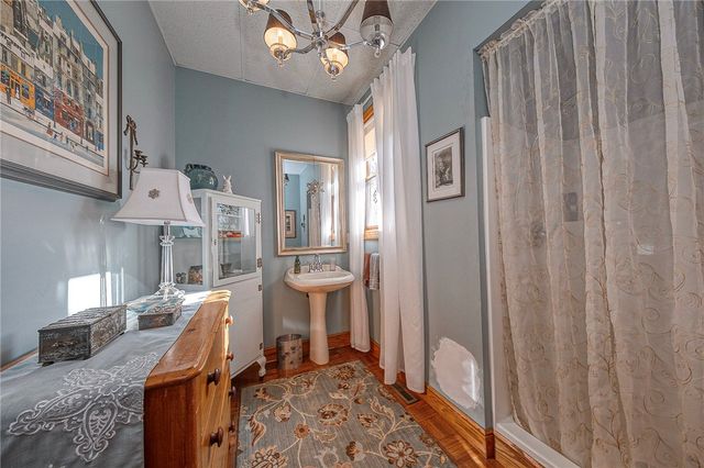 115 River Avenue, Glenfield, PA 15143