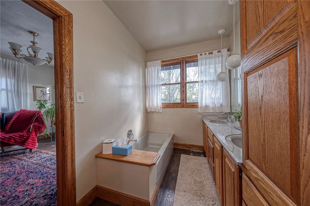 115 River Avenue, Glenfield, PA 15143