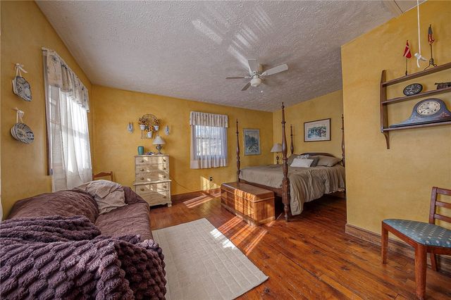 115 River Avenue, Glenfield, PA 15143