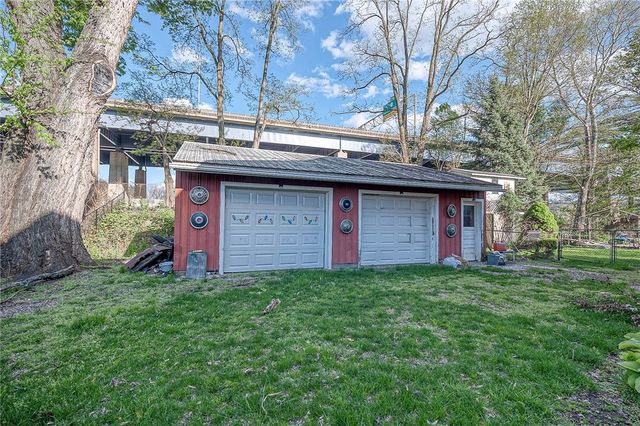 115 River Avenue, Glenfield, PA 15143