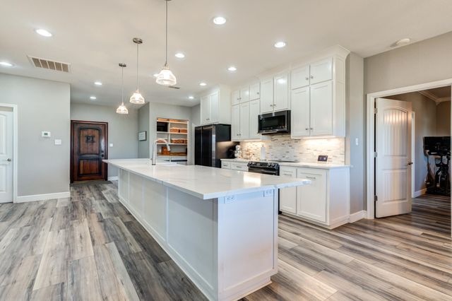 306 W Quinlan Street, Lubbock, TX 79403