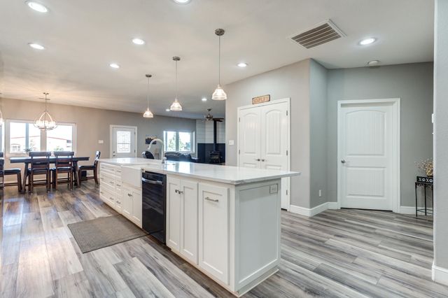 306 W Quinlan Street, Lubbock, TX 79403