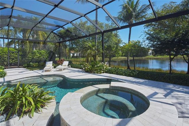 2220 Miramonte CT, Naples, FL 34105