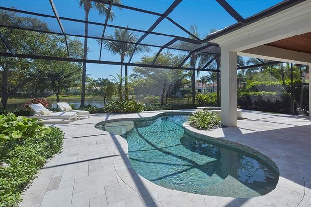 2220 Miramonte CT, Naples, FL 34105