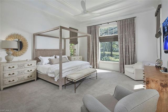 2220 Miramonte CT, Naples, FL 34105