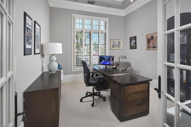 2220 Miramonte CT, Naples, FL 34105