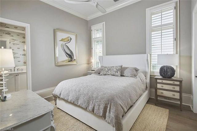 2220 Miramonte CT, Naples, FL 34105