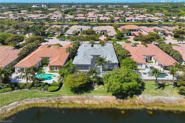 2220 Miramonte CT, Naples, FL 34105