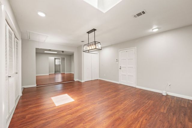 652 Oak Drive, Hurst, TX 76053