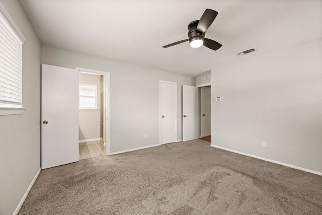 652 Oak Drive, Hurst, TX 76053