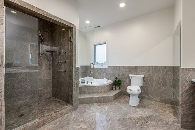 6723 N HARDING Avenue, Lincolnwood, IL 60712