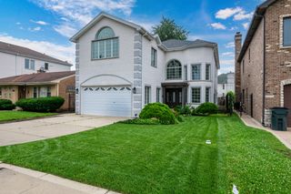 6723 N HARDING Avenue, Lincolnwood, IL 60712