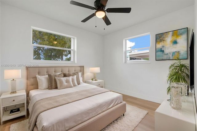 7970 NW 176th St, Hialeah, FL 33015